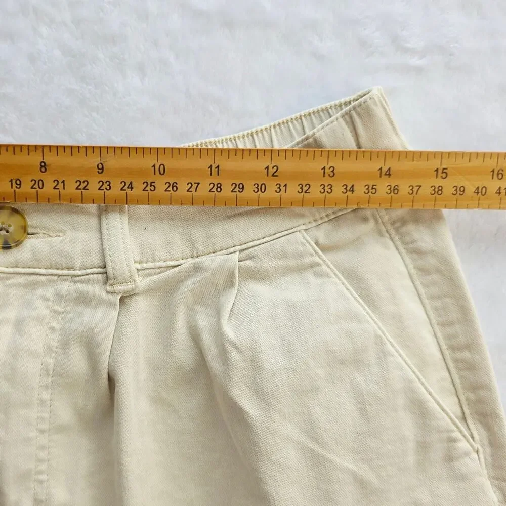 Maurices Khaki Shorts Size 10 Beige Pleated High Rise Pockets Casual Minimalist